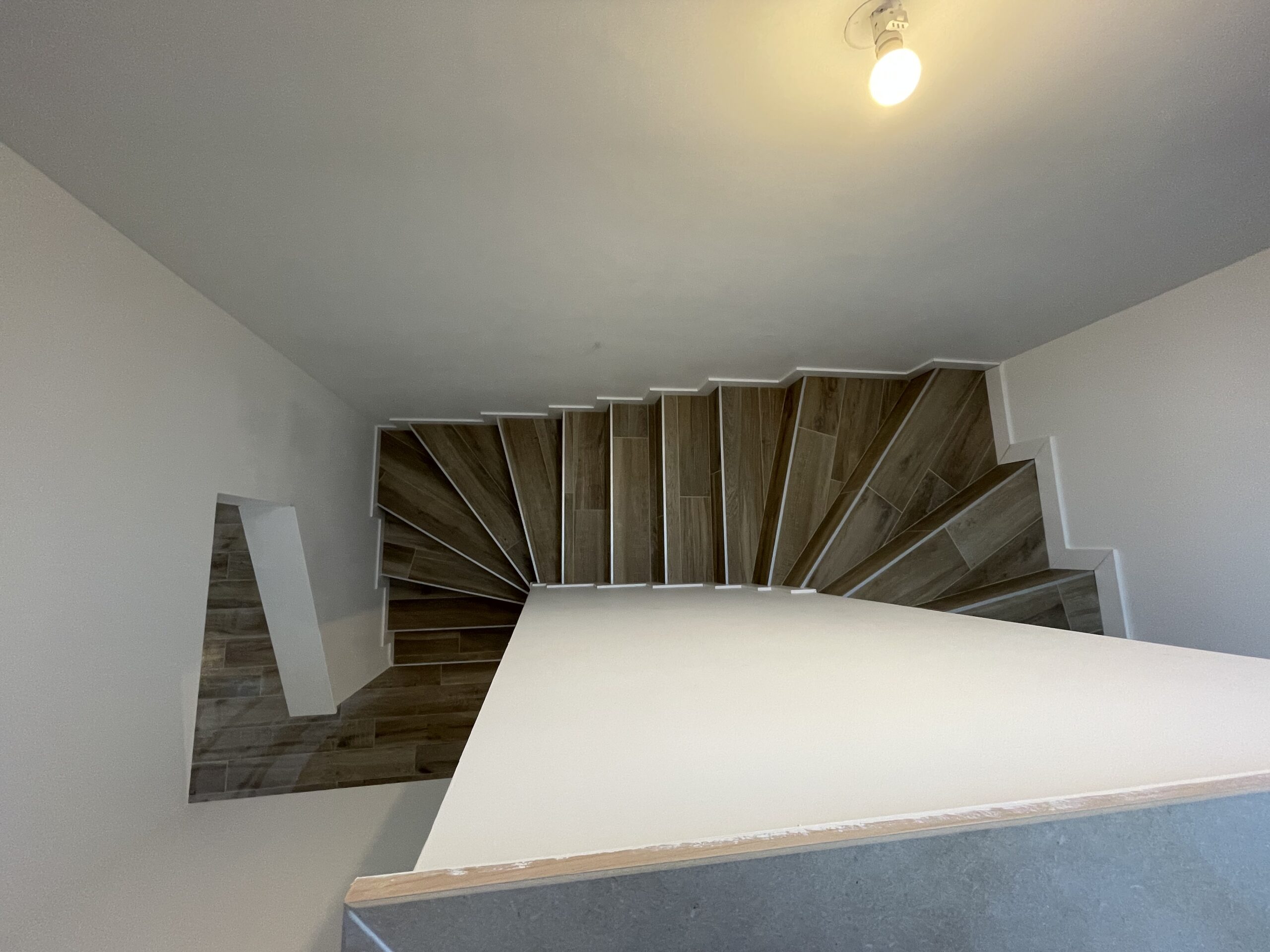 Illustration escalier carrelage