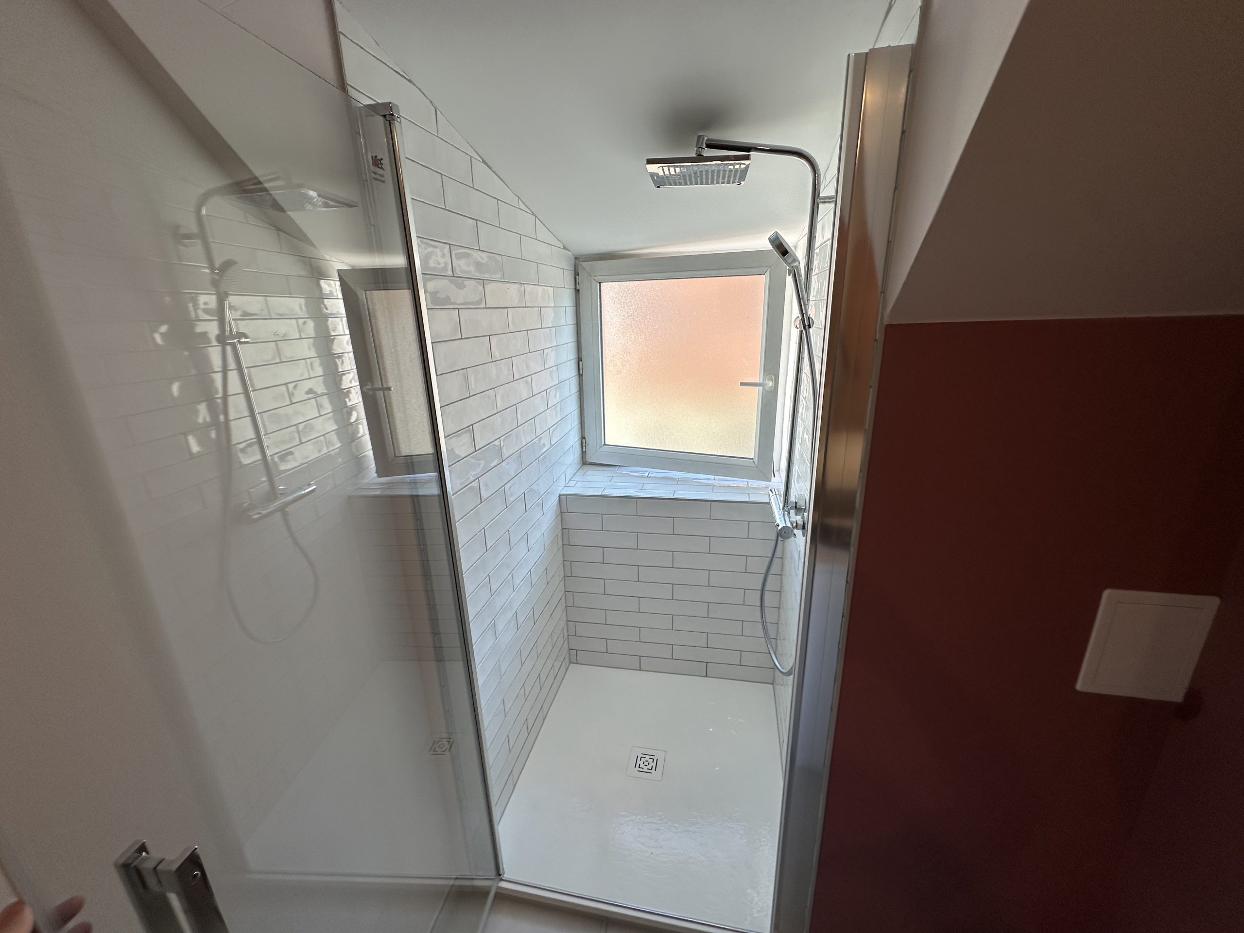 Illustration douche-italienne-sous-combles-strasbourg