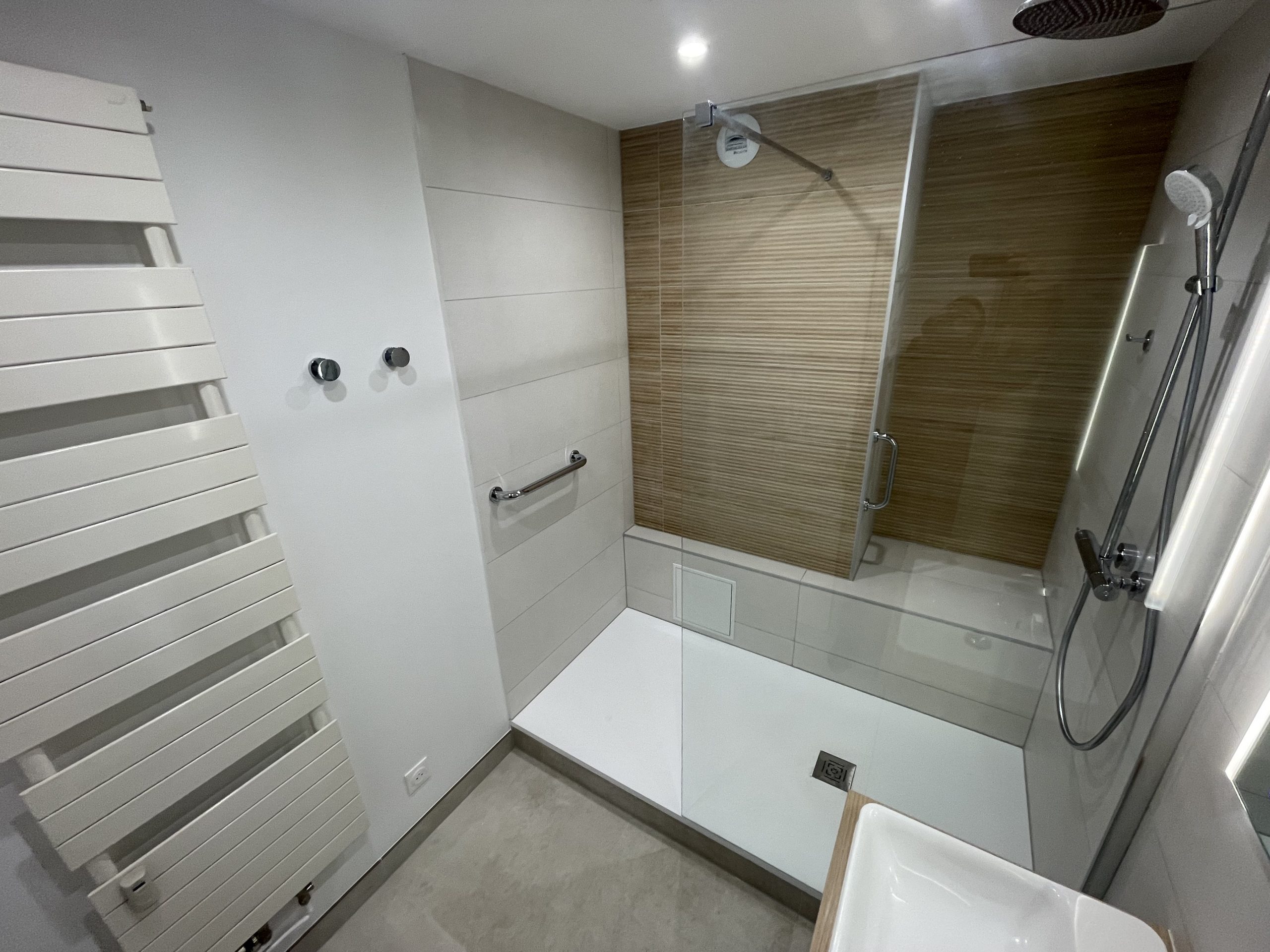 Illustration douche rénovation salle de bain